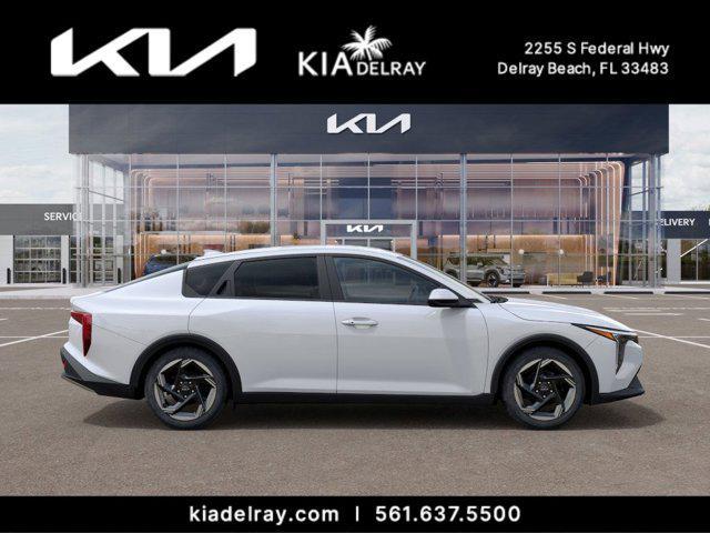Photo of 2025 Snow White Pearl Kia K4