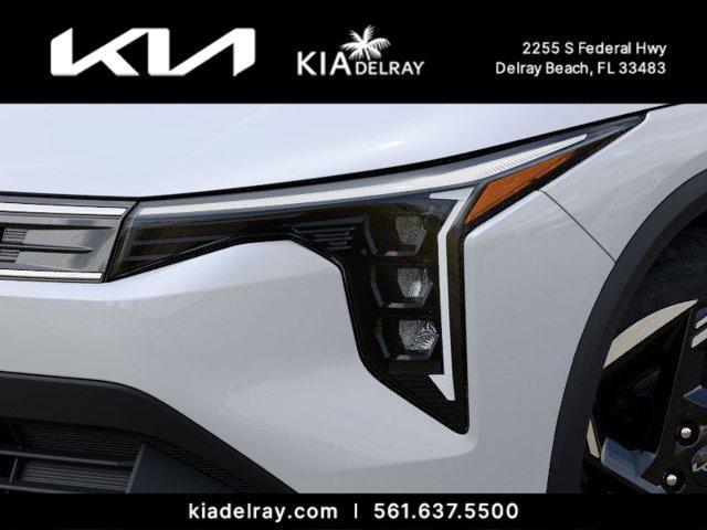 Photo of 2025 Snow White Pearl Kia K4
