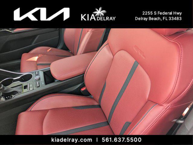 Photo of 2024 Glacial White Pearl Kia K5