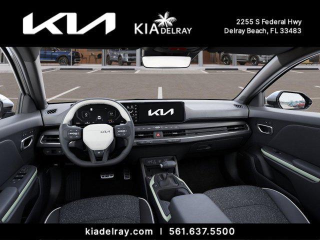 Photo of 2025 Snow White Pearl Kia K4