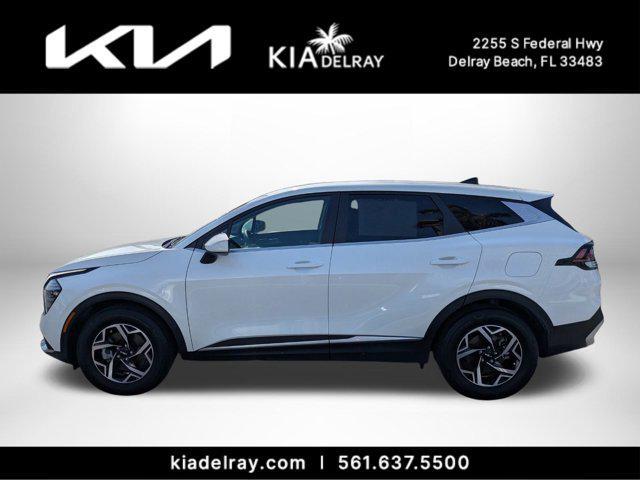 Photo of 2024 Snow White Pearl Kia Sportage