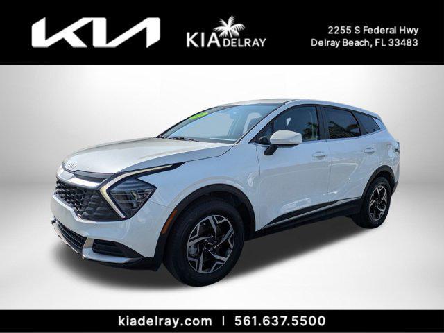 Photo of 2024 Snow White Pearl Kia Sportage
