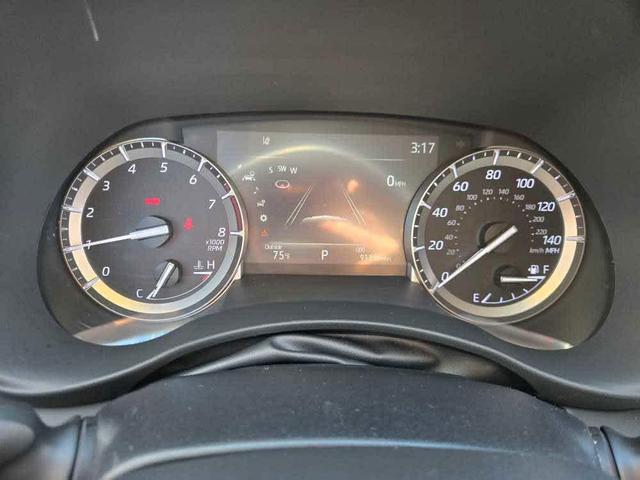 Photo of 2022 Wind Chill Pearl Toyota Highlander