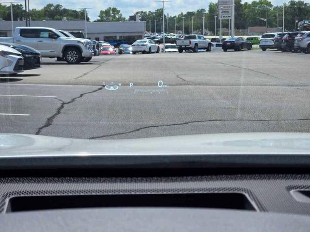 Photo of 2019 Wind Chill Pearl Toyota Avalon Hybrid