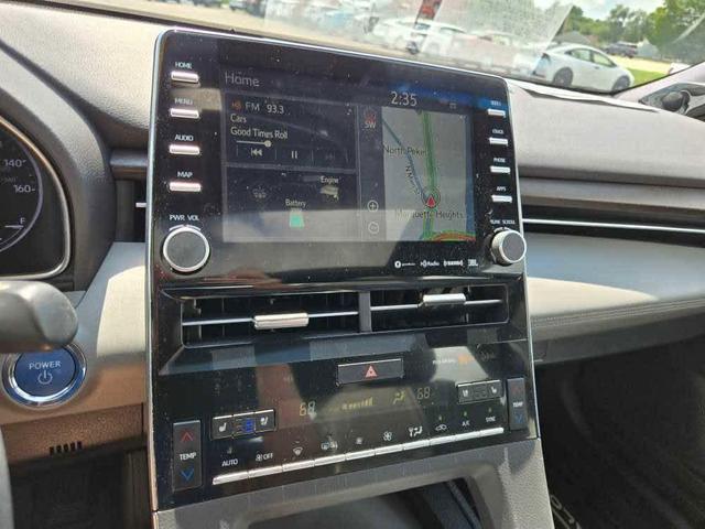 Photo of 2019 Wind Chill Pearl Toyota Avalon Hybrid