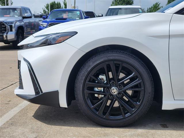 Photo of 2025 Ice Toyota Camry