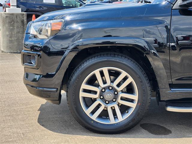 Photo of 2023 Midnight Black Metallic Toyota 4Runner