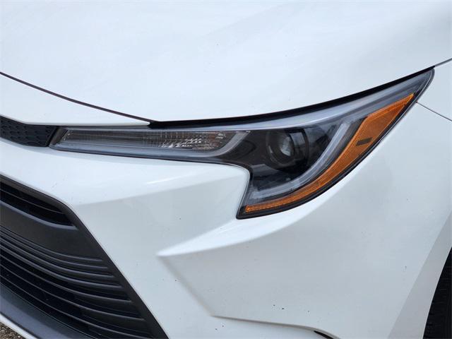 Photo of 2023 Ice Cap Toyota Corolla