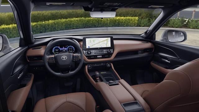 Photo of 2026 Cement Toyota Grand Highlander