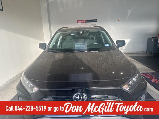 Photo of 2021 Midnight Black Toyota RAV4