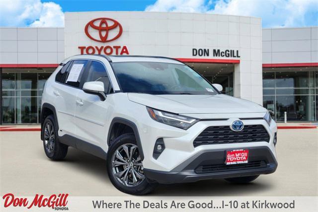Photo of 2024 Wind Chill Prl Toyota RAV4 Hybrid