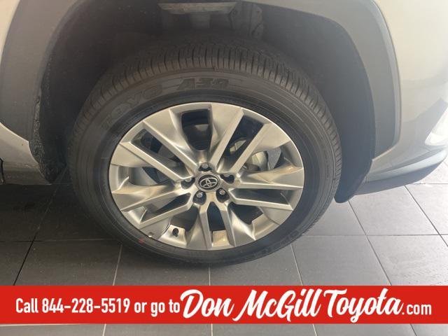 Photo of 2024 Silver Sky Metallic Toyota RAV4