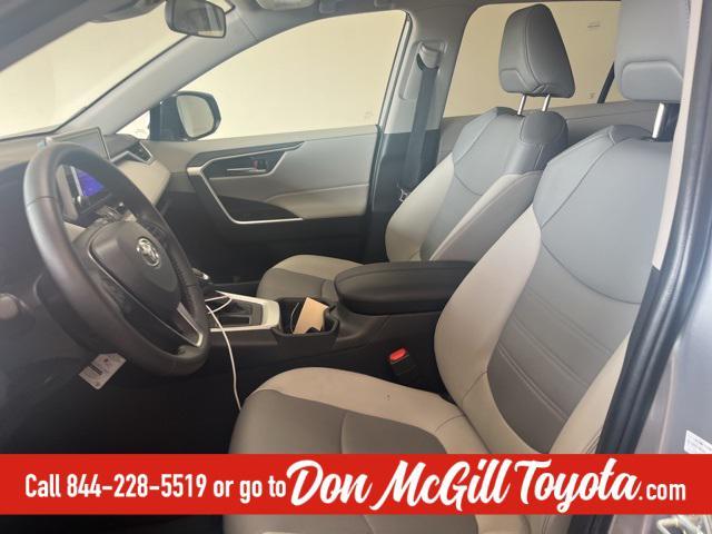 Photo of 2024 Silver Sky Metallic Toyota RAV4