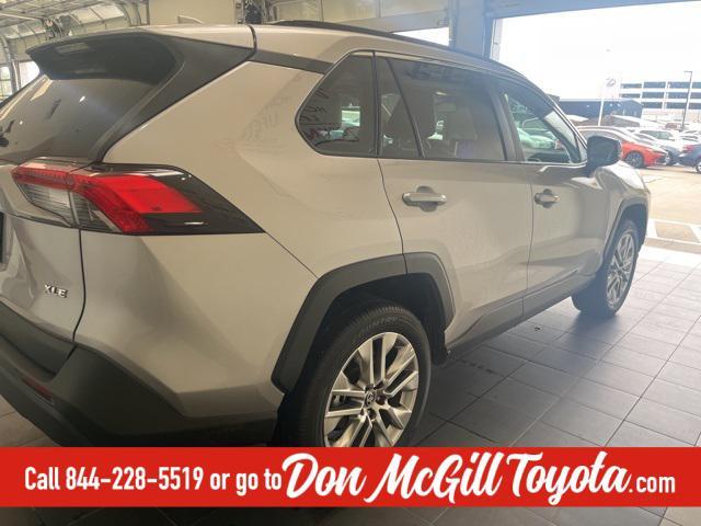 Photo of 2024 Silver Sky Metallic Toyota RAV4