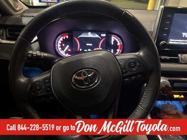 Photo of 2020 Blizzard Pearl Toyota RAV4
