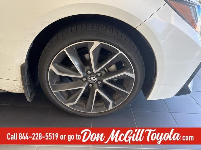 Photo of 2022 White Toyota Corolla