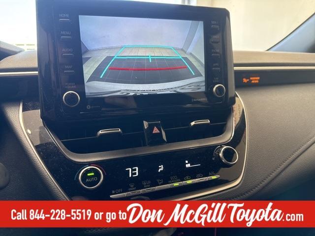 Photo of 2022 White Toyota Corolla