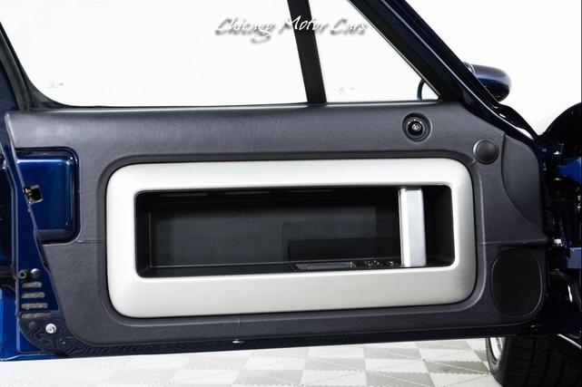Photo of 2005 Midnight Blue Clearcoat Mettalic Ford GT