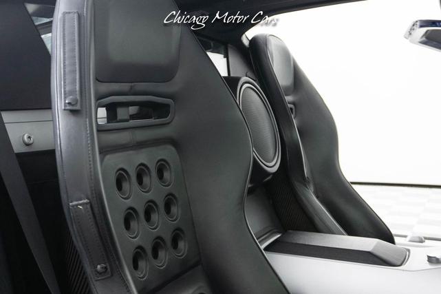 Photo of 2005 Midnight Blue Clearcoat Mettalic Ford GT