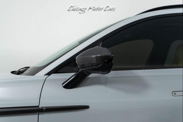 Photo of 2023 Grey Aston Martin DBX