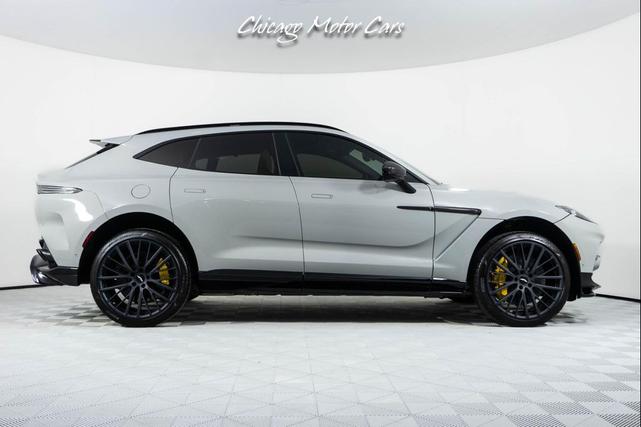 Photo of 2023 Grey Aston Martin DBX