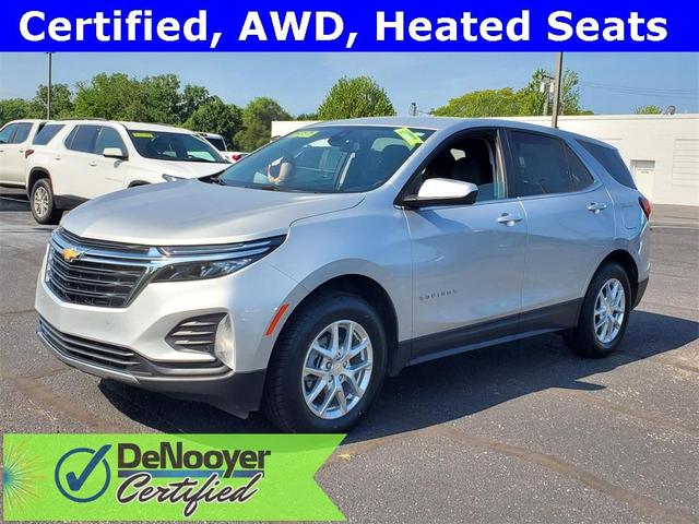 Photo of 2022 Silver Ice Metallic Chevrolet Equinox