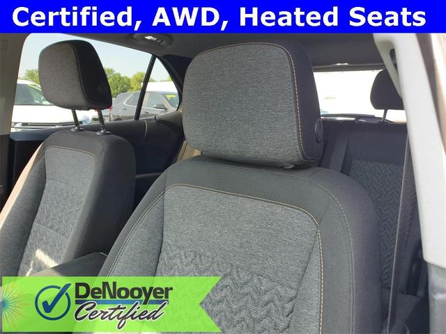 Photo of 2022 Silver Ice Metallic Chevrolet Equinox