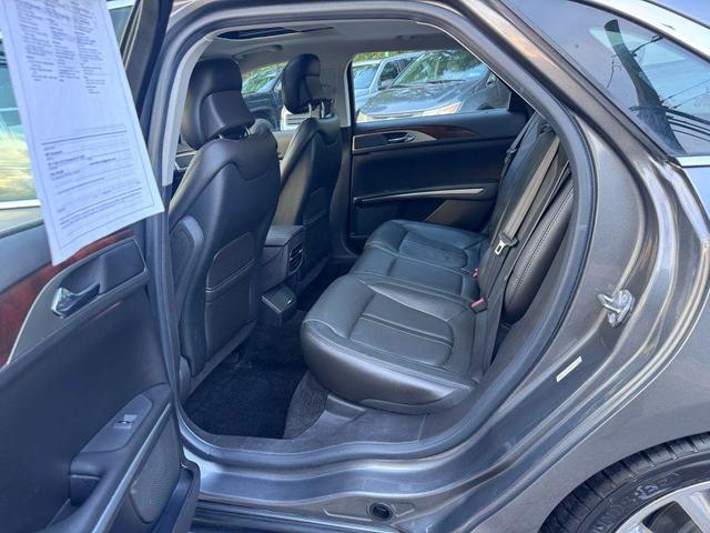 Photo of 2014 Gray Lincoln MKZ