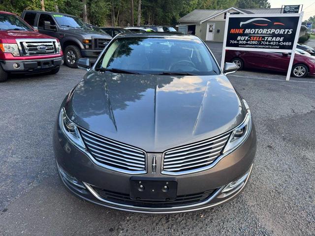 Photo of 2014 Gray Lincoln MKZ