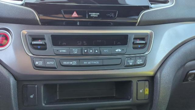 Photo of 2022 Blue Honda Passport
