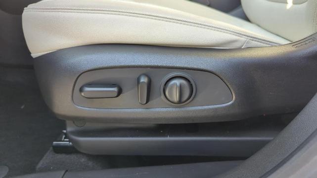 Photo of 2022 Summit White Buick Encore GX