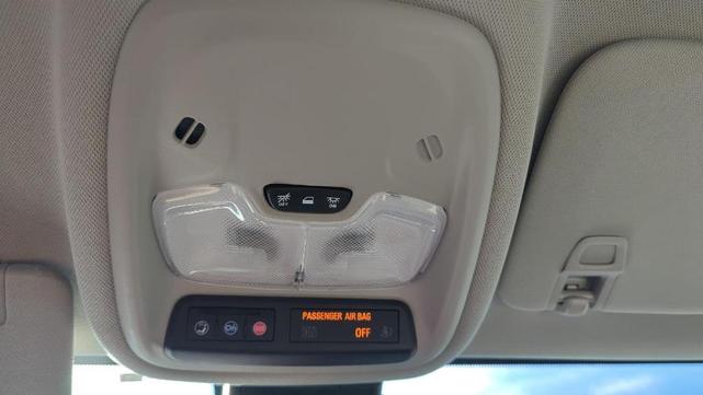Photo of 2022 Summit White Buick Encore GX