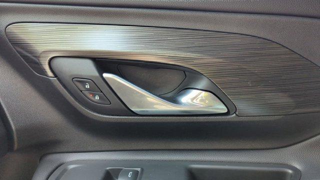 Photo of 2022 Summit White GMC Terrain