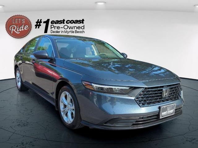 Photo of 2023 Meteorite Gray Metallic Honda Accord