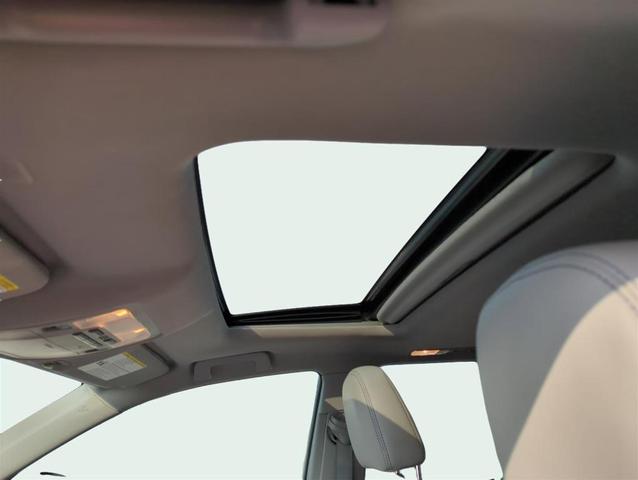 Photo of 2019 Celestial Silver Metallic Toyota Highlander
