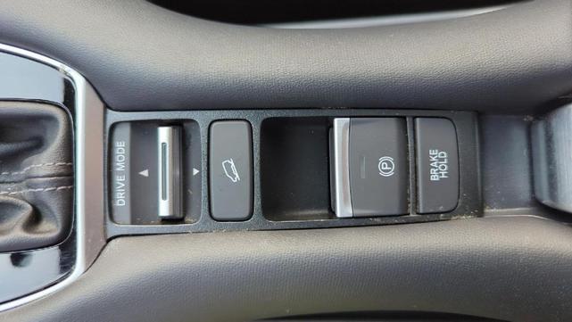 Photo of 2023 Modern Steel Metallic Honda HR-V