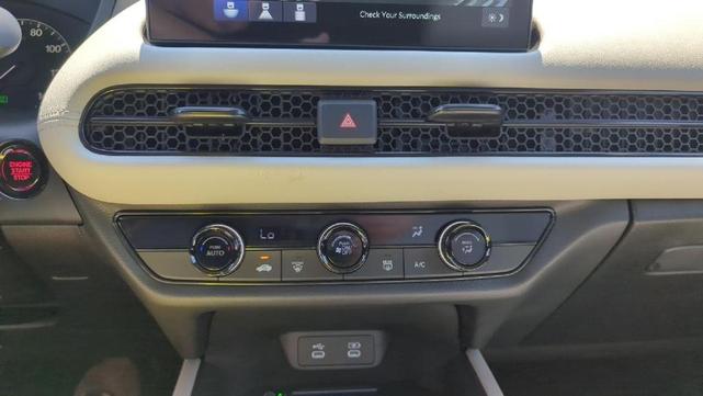 Photo of 2026 Pearl Honda HR-V