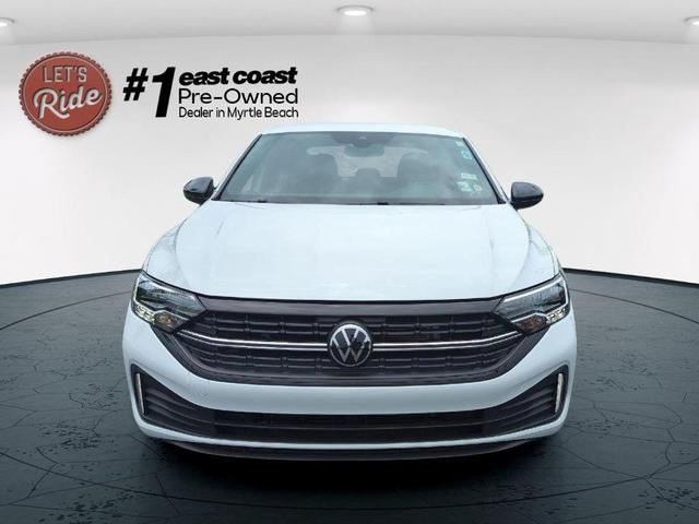 Photo of 2024 Pure White Volkswagen Jetta