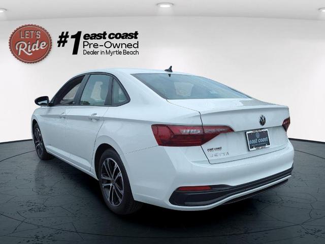Photo of 2024 Pure White Volkswagen Jetta