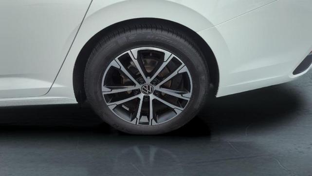 Photo of 2024 Pure White Volkswagen Jetta