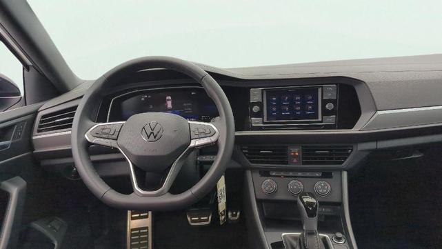 Photo of 2024 Pure White Volkswagen Jetta