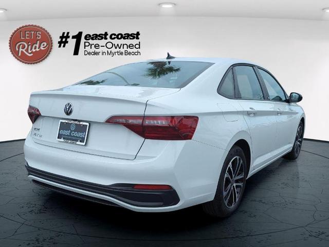 Photo of 2024 Pure White Volkswagen Jetta
