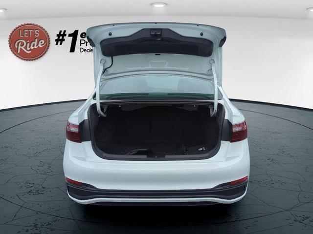Photo of 2024 Pure White Volkswagen Jetta