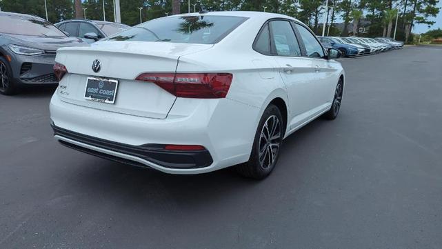 Photo of 2024 Pure White Volkswagen Jetta