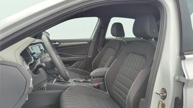 Photo of 2024 Pure White Volkswagen Jetta