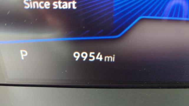 Photo of 2024 Pure White Volkswagen Jetta