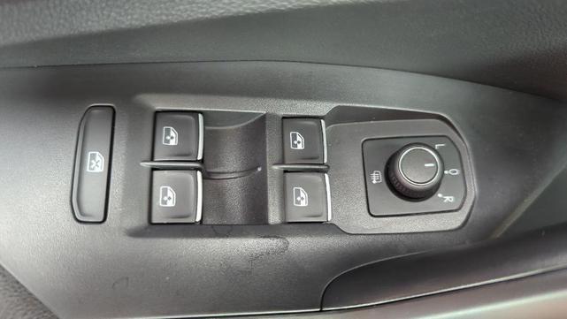 Photo of 2024 Pure White Volkswagen Jetta