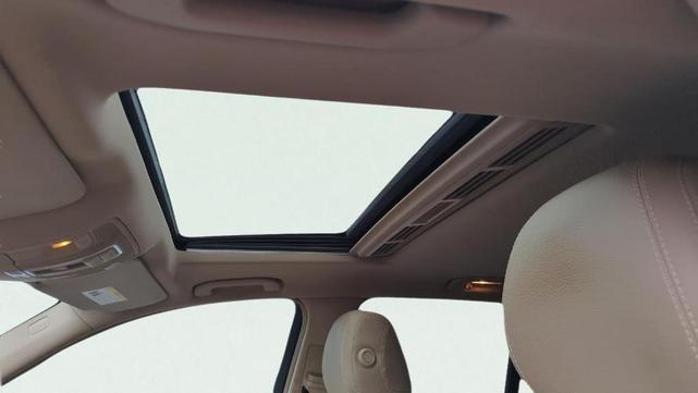 Photo of 2013 Beige Pearl Metallic Mercedes-Benz M-Class