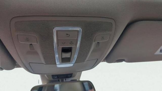 Photo of 2013 Beige Pearl Metallic Mercedes-Benz M-Class