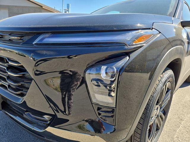 Photo of 2025 Mosaic Black Metallic Chevrolet Trax
